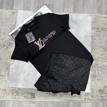 Load image into Gallery viewer, T-shirt