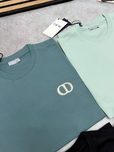 Load image into Gallery viewer, T-shirt