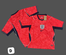 Load image into Gallery viewer, Tshirt