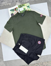 Load image into Gallery viewer, T-shirt