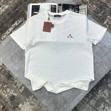 Load image into Gallery viewer, Tshirt
