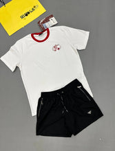 Load image into Gallery viewer, T-shirt