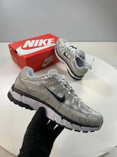 Load image into Gallery viewer, Shoes