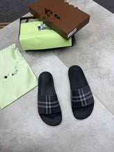 Load image into Gallery viewer, Slipper