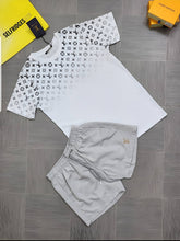 Load image into Gallery viewer, T-shirt