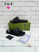 Load image into Gallery viewer, Slipper