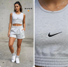 Load image into Gallery viewer, T-shirt