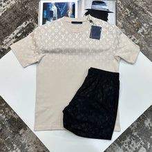 Load image into Gallery viewer, Tshirt