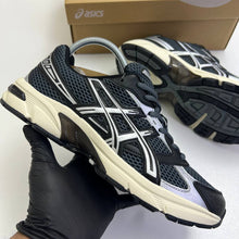 Load image into Gallery viewer, Shoes