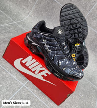 Load image into Gallery viewer, Shoes