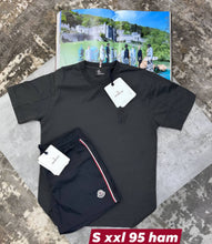 Load image into Gallery viewer, T-shirt