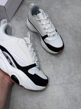 Load image into Gallery viewer, Shoes men