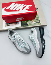 Load image into Gallery viewer, Shoes