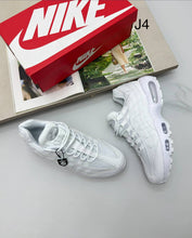 Load image into Gallery viewer, Shoes