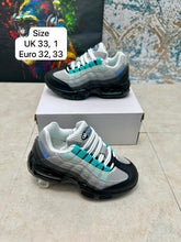 Load image into Gallery viewer, Shoes boy