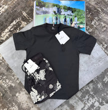 Load image into Gallery viewer, T-shirt