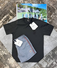 Load image into Gallery viewer, T-shirt