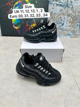 Load image into Gallery viewer, Shoes boy