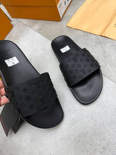 Load image into Gallery viewer, Slipper
