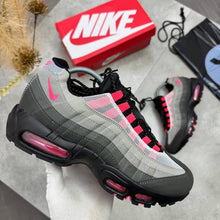 Load image into Gallery viewer, Shoes