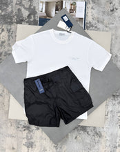 Load image into Gallery viewer, T-shirt