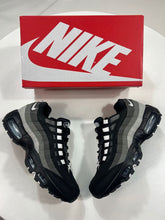 Load image into Gallery viewer, Shoes men