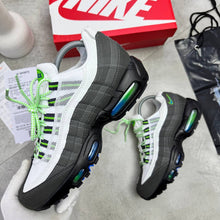 Load image into Gallery viewer, Shoes