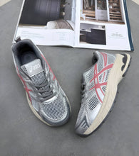 Load image into Gallery viewer, Shoes women