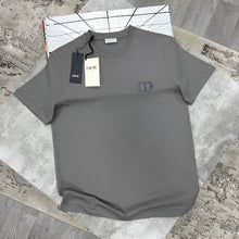 Load image into Gallery viewer, T-shirt