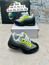 Load image into Gallery viewer, Shoes boy