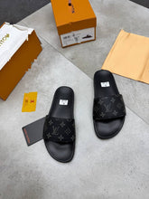 Load image into Gallery viewer, Slipper