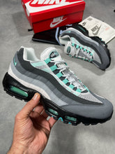 Load image into Gallery viewer, Shoes men