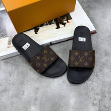 Load image into Gallery viewer, Slipper