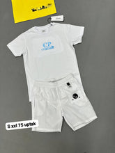Load image into Gallery viewer, T-shirt