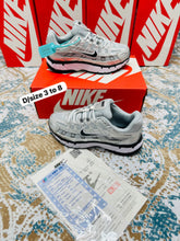 Load image into Gallery viewer, Shoes