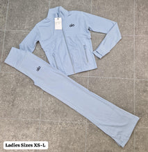 Load image into Gallery viewer, Tracksuit women