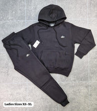 Load image into Gallery viewer, Tracksuit