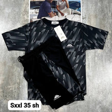 Load image into Gallery viewer, Tshirt