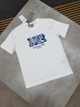 Load image into Gallery viewer, Tshirt
