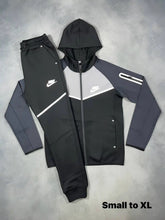 Load image into Gallery viewer, Tracksuit men