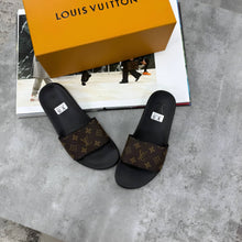 Load image into Gallery viewer, Slipper