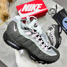 Load image into Gallery viewer, Shoes