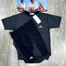 Load image into Gallery viewer, Tshirt