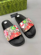 Load image into Gallery viewer, Slipper