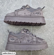 Load image into Gallery viewer, Shoes