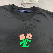 Load image into Gallery viewer, T-shirt