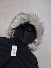 Load image into Gallery viewer, Jacket