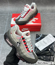 Load image into Gallery viewer, Shoes