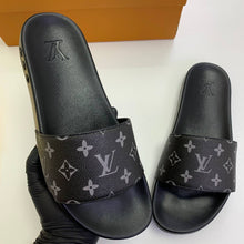 Load image into Gallery viewer, Slipper