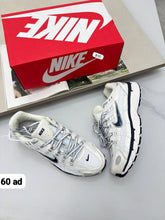Load image into Gallery viewer, Shoes